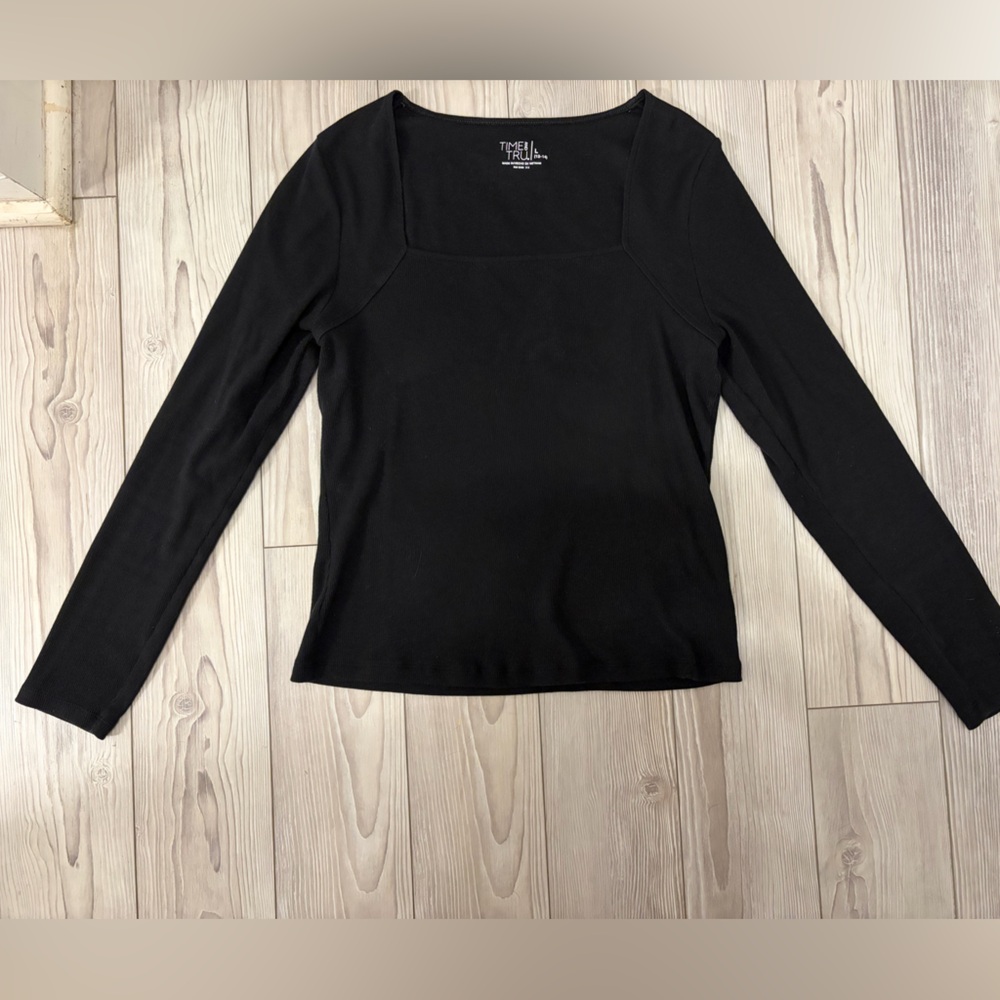 Time and Tru Black Square Neck Long Sleeve Top